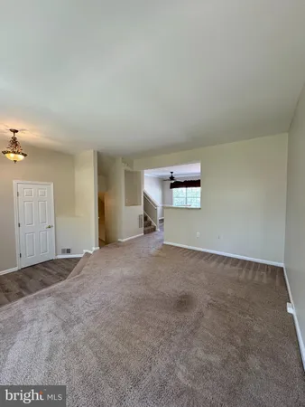 $2,800 | 10314 Butternut Circle, Manassas, VA 20110