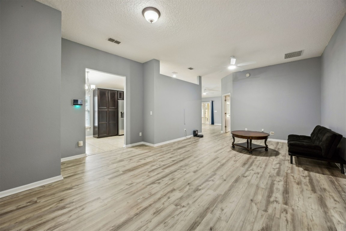 86043 Windfern Court Yulee, FL 32097 - Photo 3 of 33 Large living area