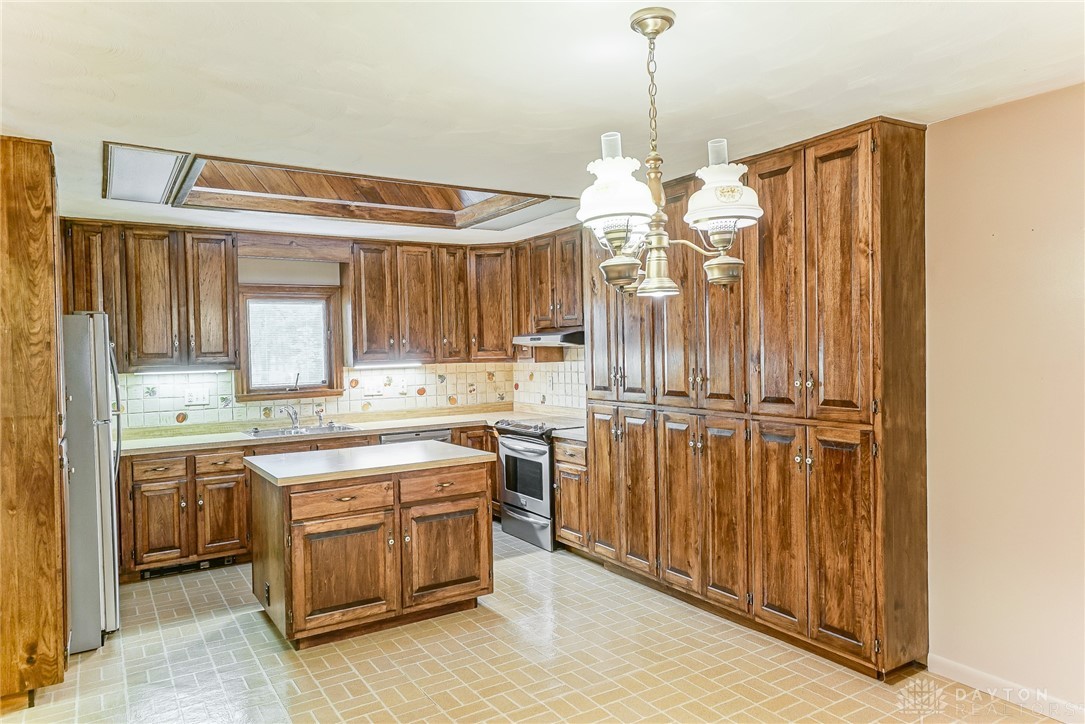 3958 Centerville Road Bellbrook, OH 45305 - Photo 13 of 50