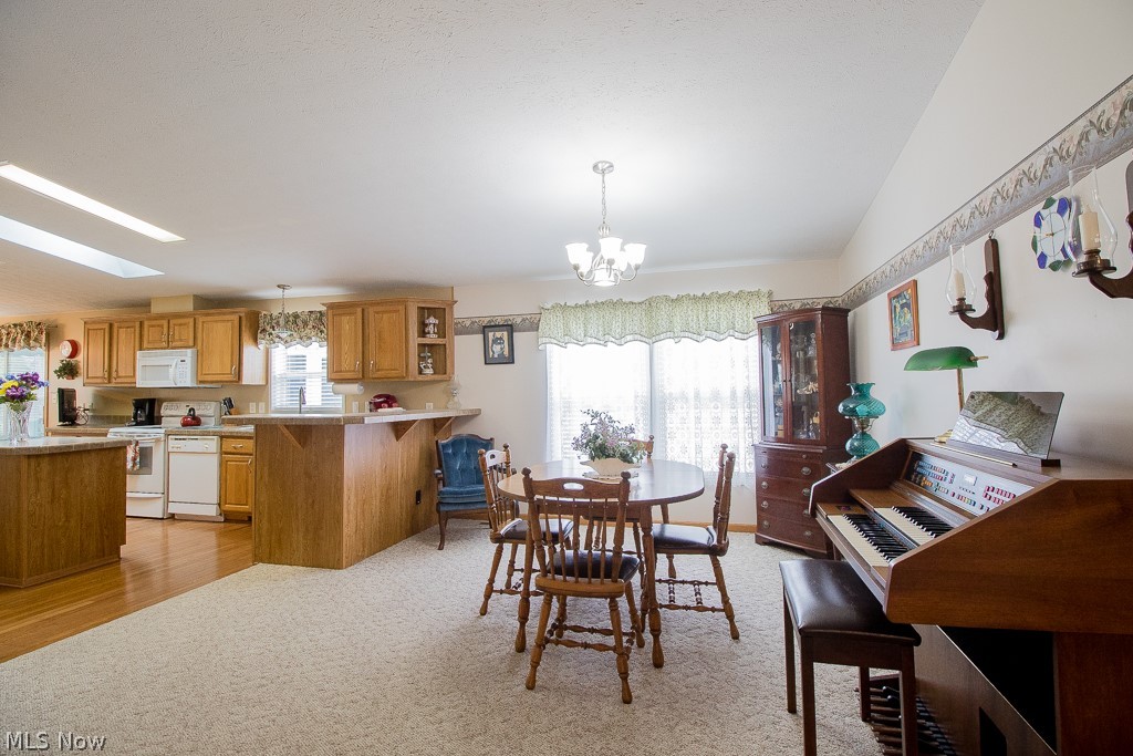 681 Woodlawn Road Chardon, OH 44024 - Photo 15 of 35