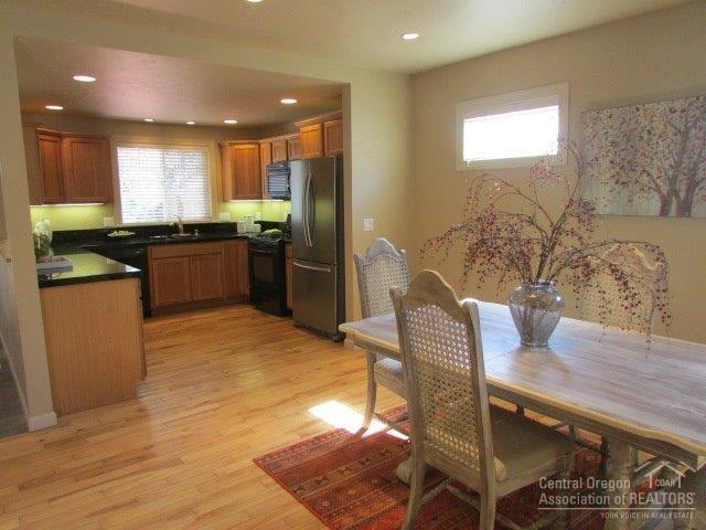 1605 Northwest Awbrey Road, Unit 1#2 Bend, OR 97703 - Photo 25 of 25 Open Floor Plan in original home.