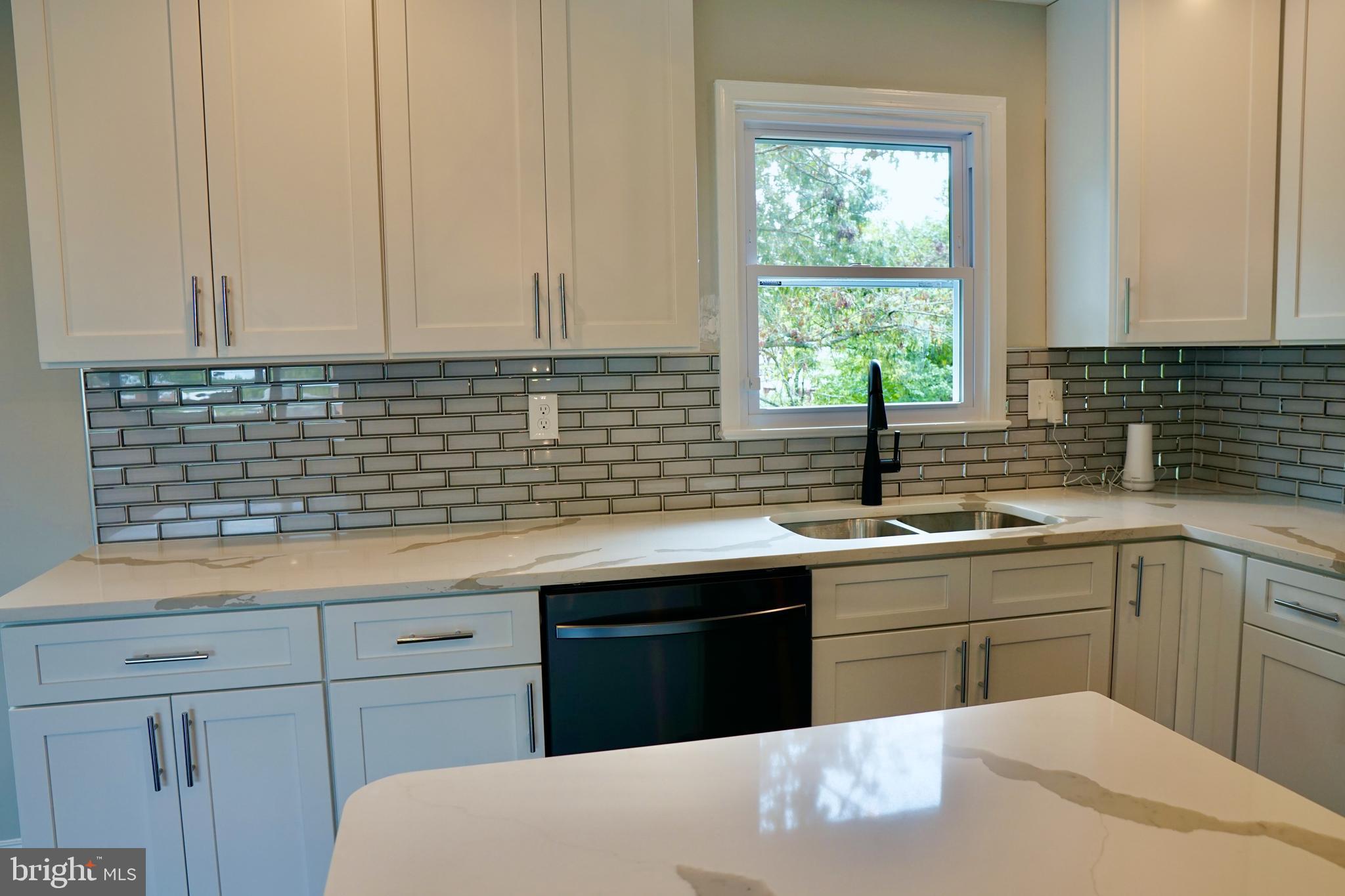 11602 Piscataway Road Clinton, MD 20735 - Photo 5 of 25 Gallery Image 5