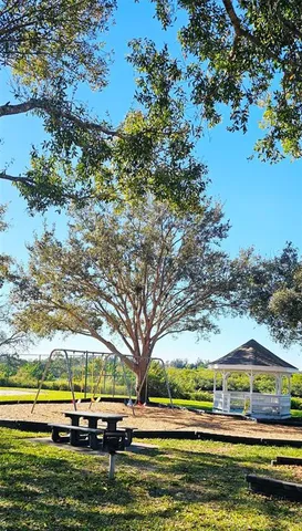 $960,000 | 1221 50th St Court East, Bradenton, FL 34208