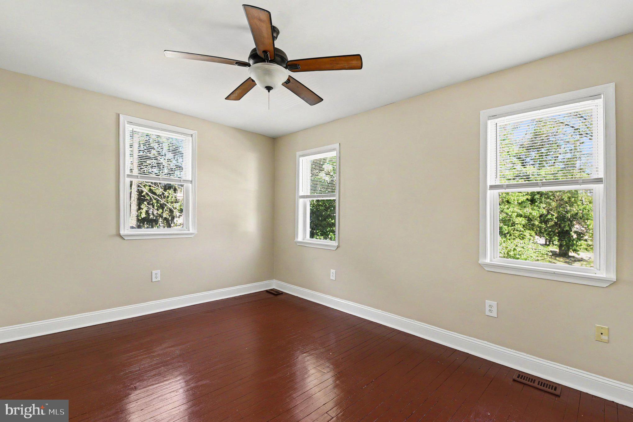 537 Benninghaus Road Baltimore, MD 21212 - Photo 13 of 31 Primary Bedroom
