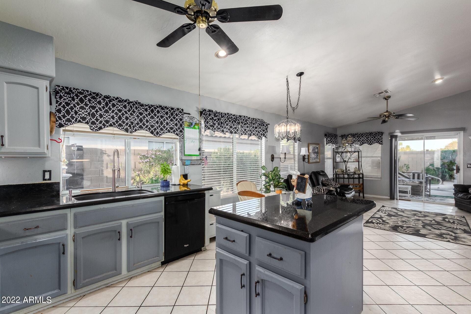 1081 North Monterey Street Gilbert, AZ 85233 - Photo 12 of 41 0012-Monterey-11