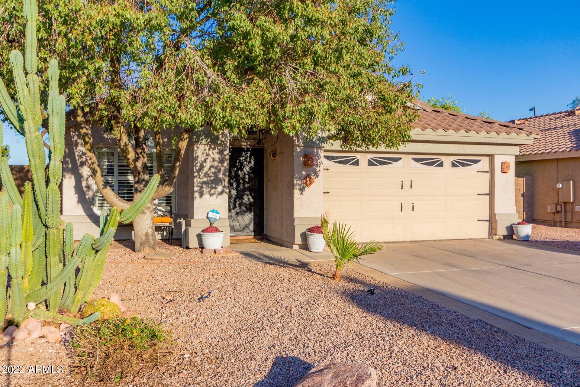 1081 North Monterey Street Gilbert, AZ 85233 - Photo 3 of 41 0003-Monterey-3