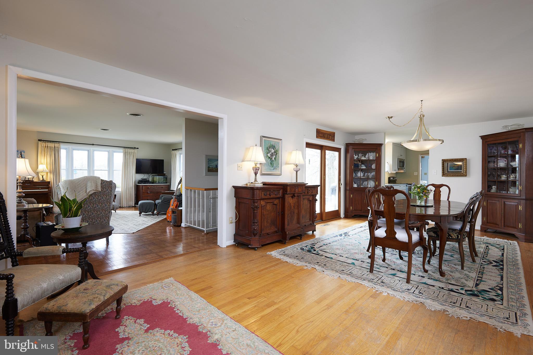 18925 Barnesville Road Dickerson, MD 20842 - Photo 30 of 61 Dining room