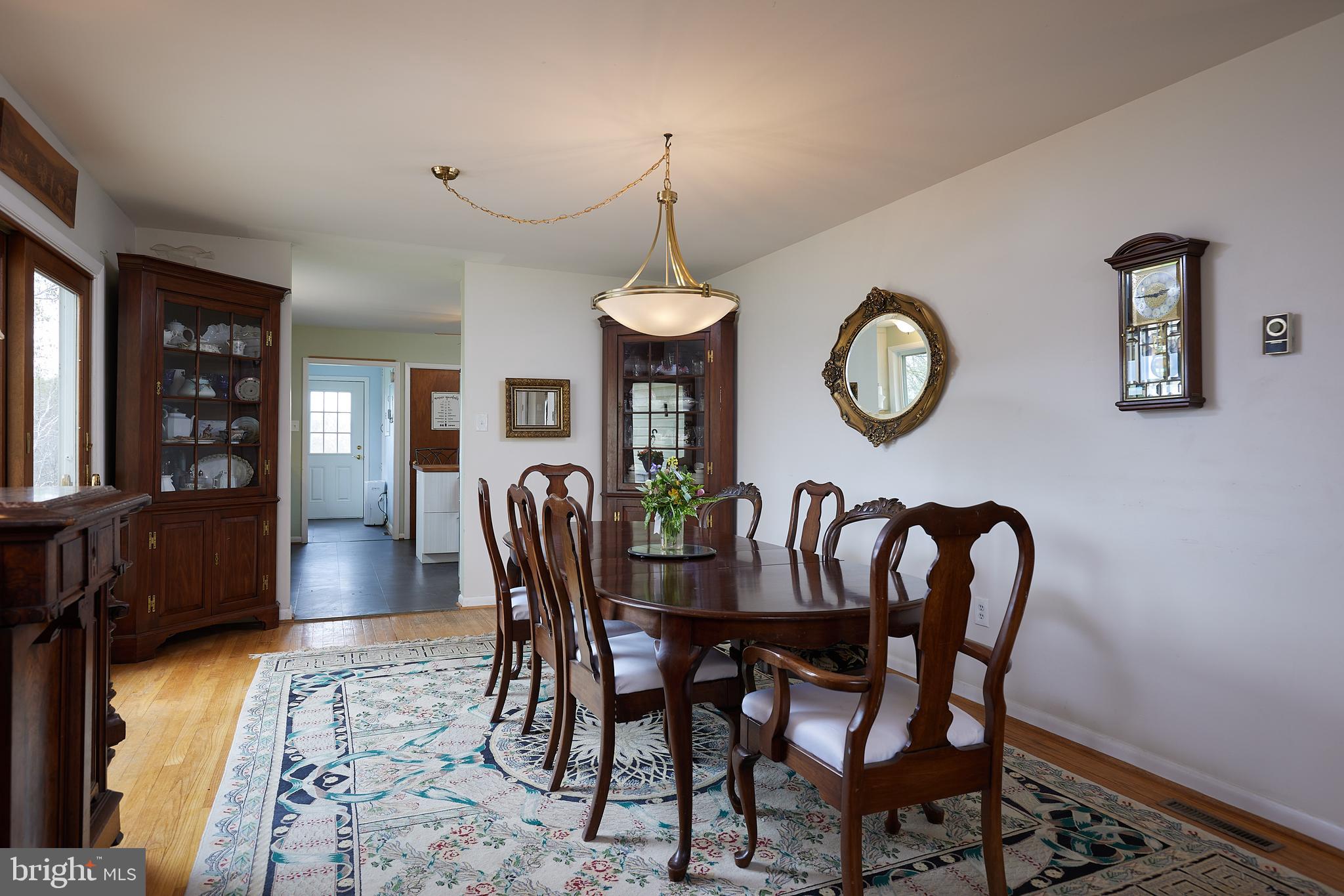 18925 Barnesville Road Dickerson, MD 20842 - Photo 31 of 61 Dining room