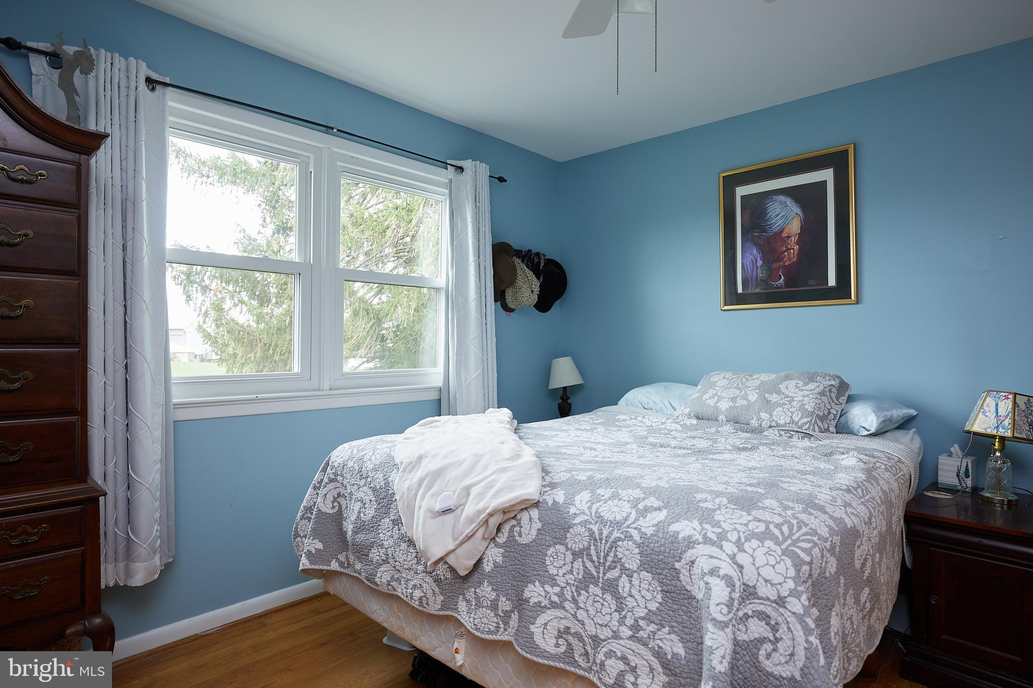 18925 Barnesville Road Dickerson, MD 20842 - Photo 36 of 61 First level bedroom