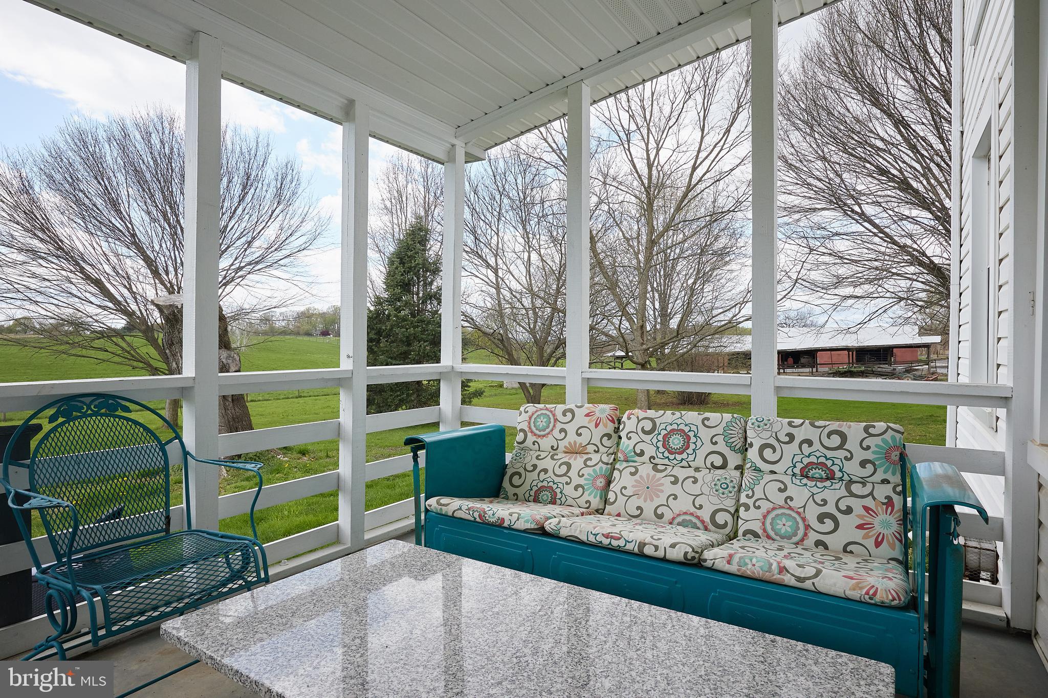 18925 Barnesville Road Dickerson, MD 20842 - Photo 6 of 61 Front porch