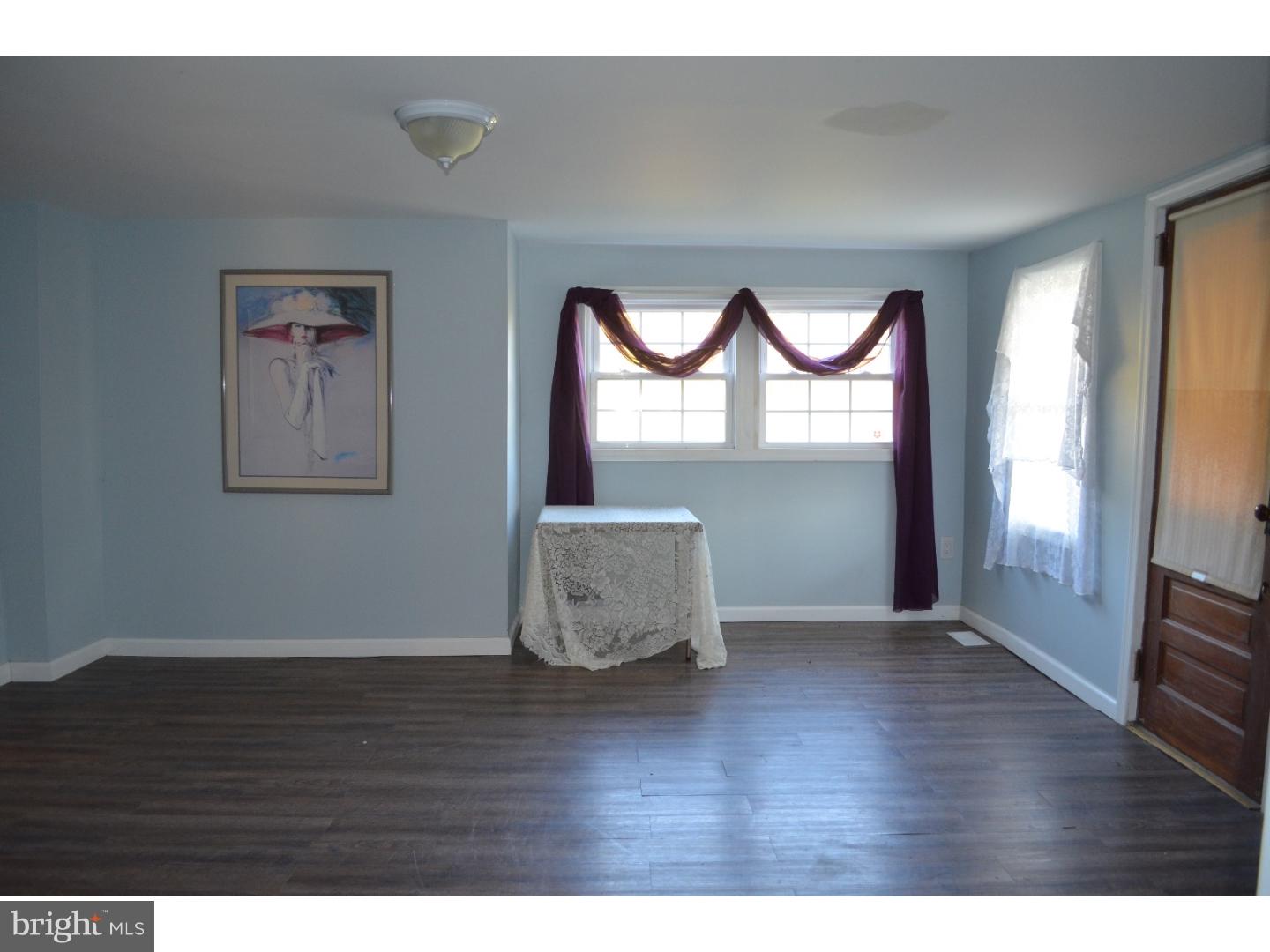 616 Rte 524 Allentown, NJ 08501 - Photo 4 of 18 Dining Room
