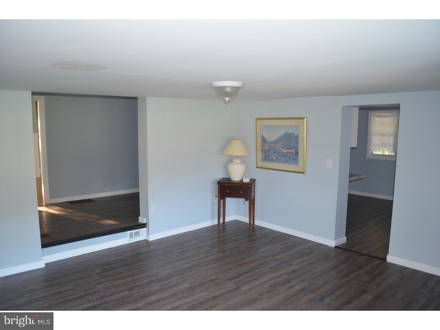616 Rte 524 Allentown, NJ 08501 - Photo 7 of 18 Dining Room