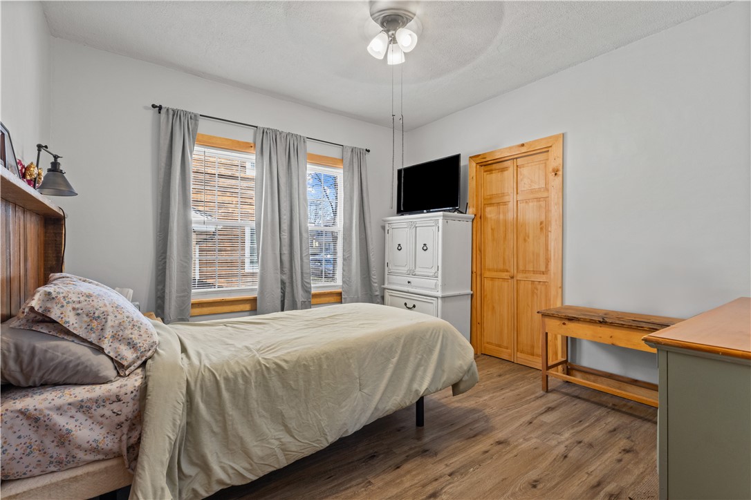 61 McAloon Street Pawtucket, RI 02861 - Photo 13 of 33