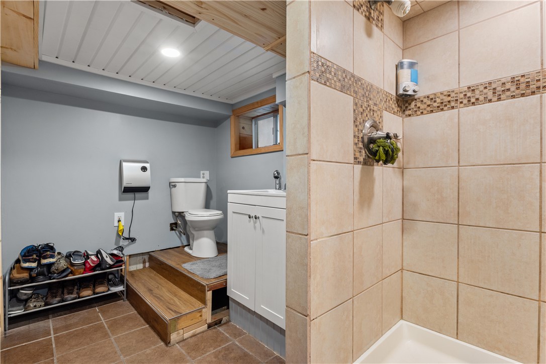 61 McAloon Street Pawtucket, RI 02861 - Photo 26 of 33
