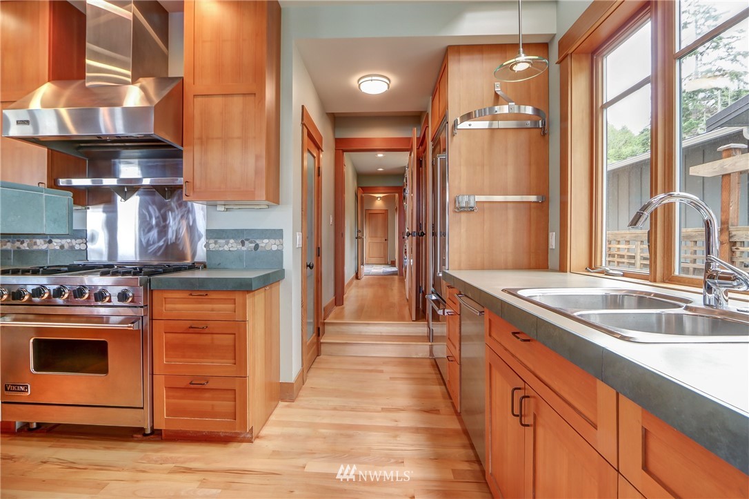 24465 Johnson Road Northwest Poulsbo, WA 98370 - Photo 8 of 25 Gallery Image 8