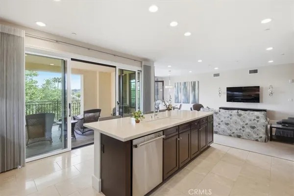 $2,050,000 | 23500 Park Sorrento, Unit D44, Calabasas, CA 91302