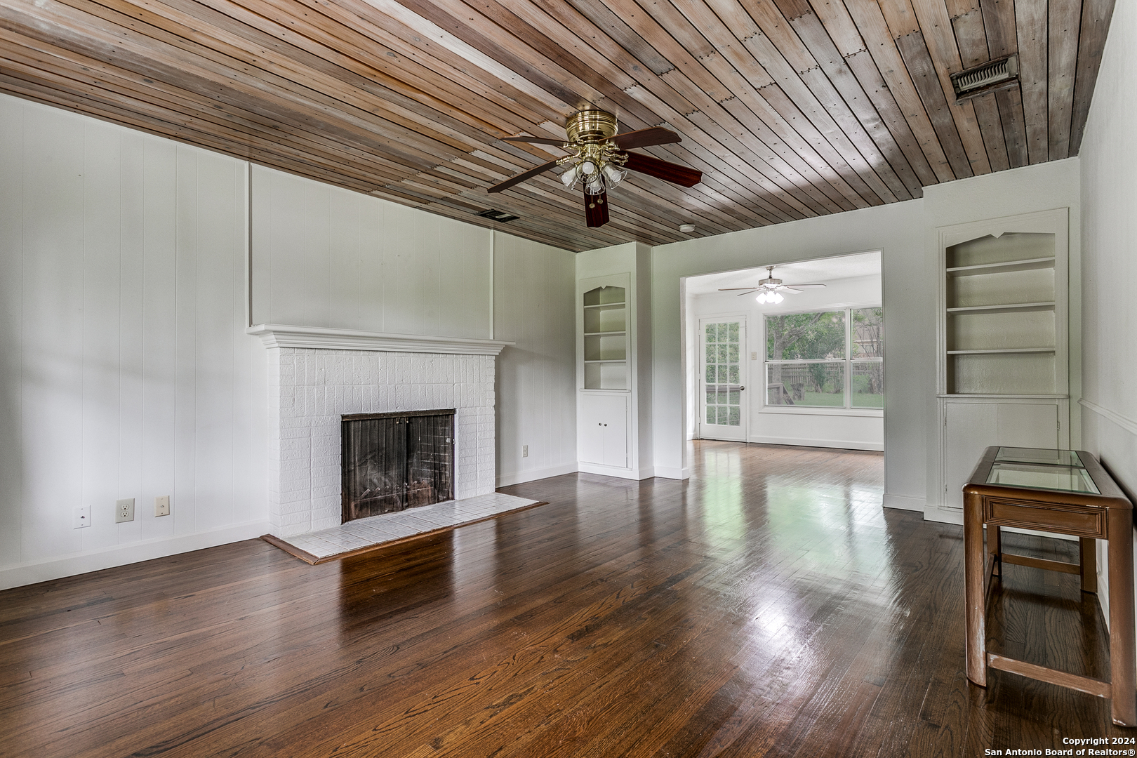341 Tuttle Road Terrell Hills, TX 78209 - Photo 3 of 26