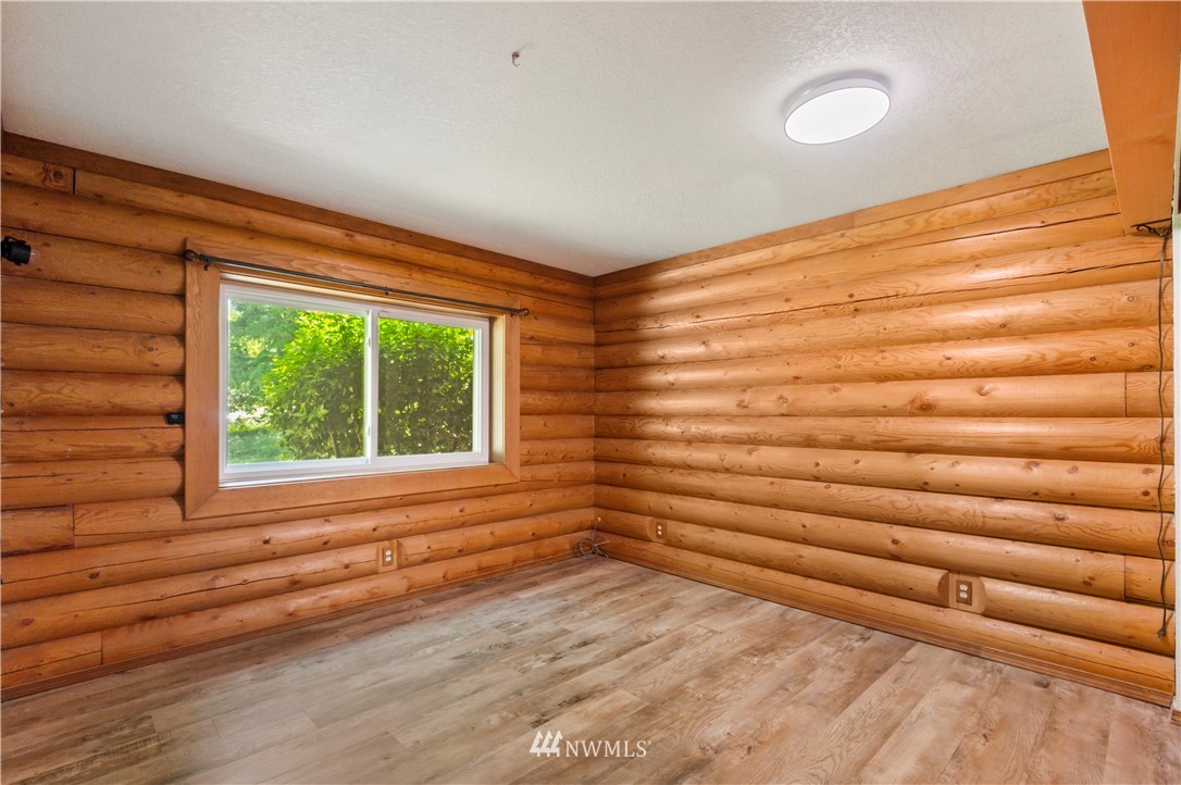 240 East Phillips Lake Loop Road Shelton, WA 98584 - Photo 13 of 35 Gallery Image 13