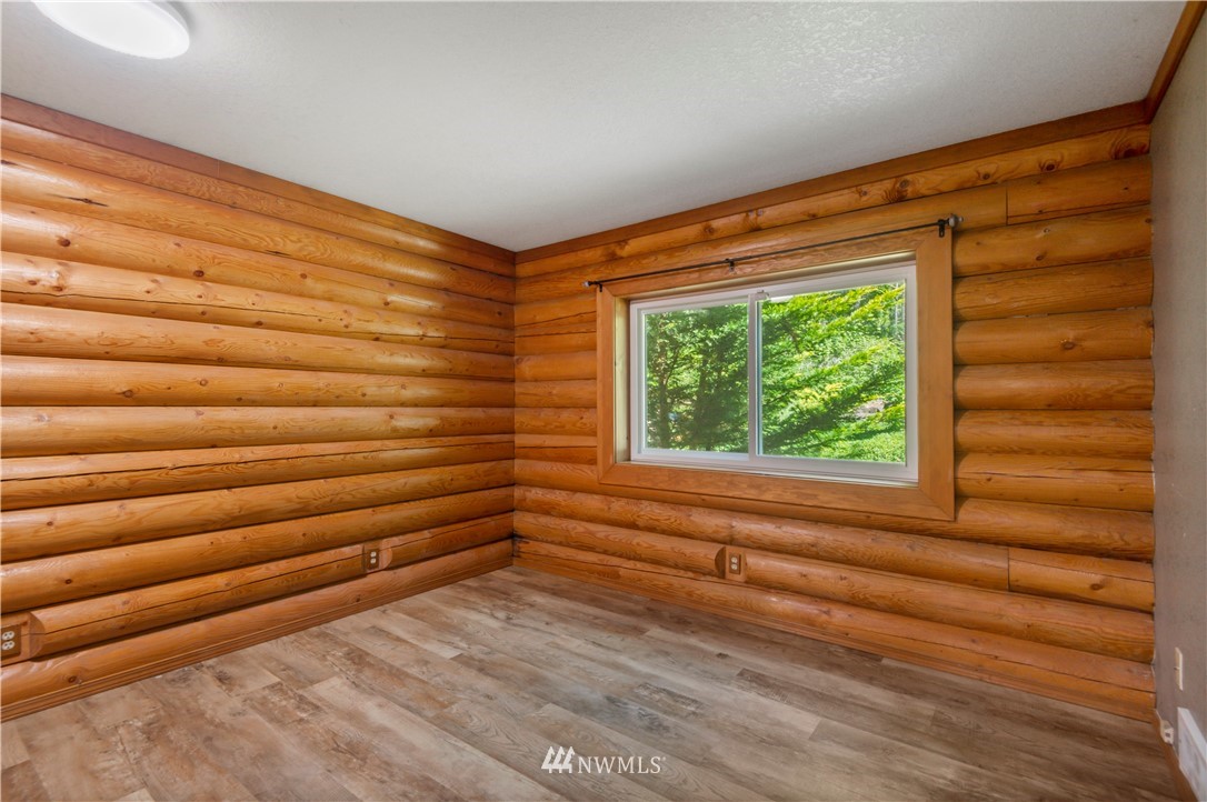 240 East Phillips Lake Loop Road Shelton, WA 98584 - Photo 14 of 35 Gallery Image 14