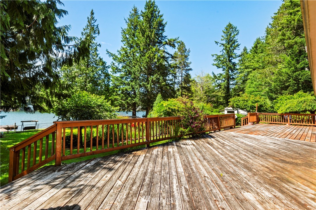 240 East Phillips Lake Loop Road Shelton, WA 98584 - Photo 19 of 35 Gallery Image 19