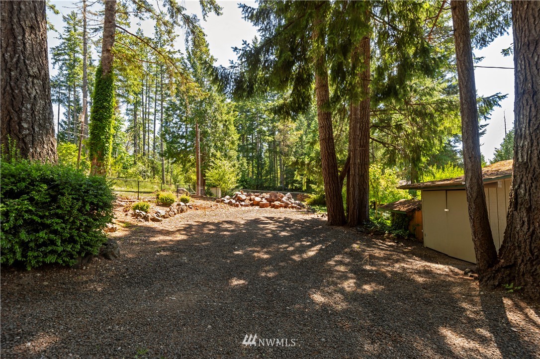 240 East Phillips Lake Loop Road Shelton, WA 98584 - Photo 27 of 35 Gallery Image 27