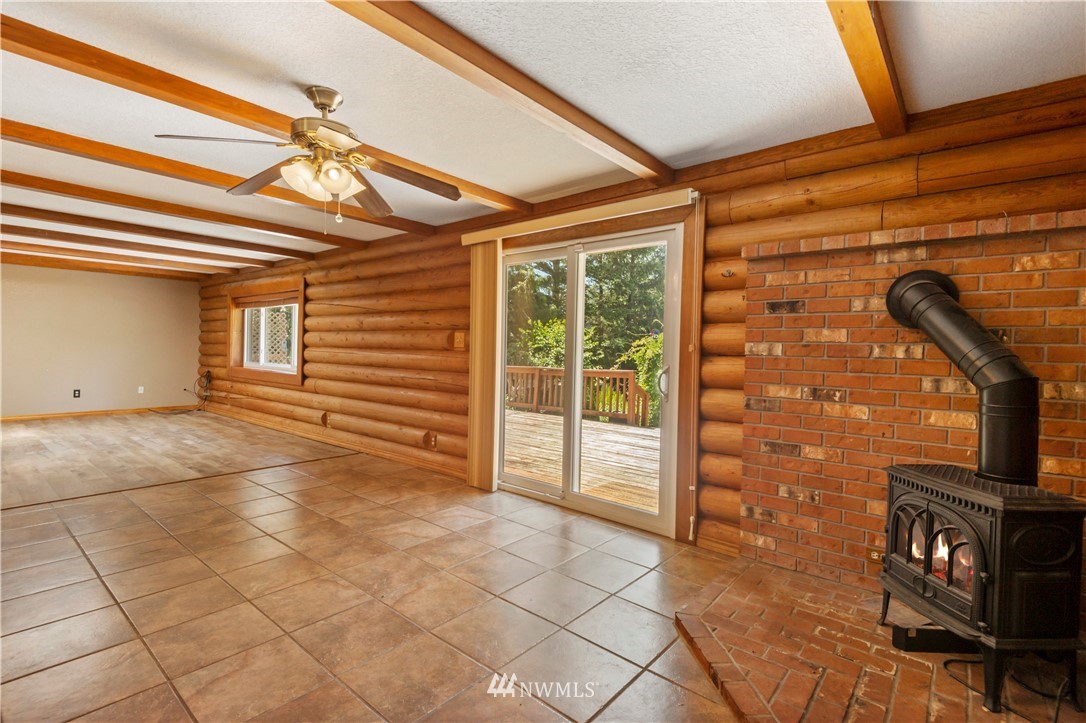 240 East Phillips Lake Loop Road Shelton, WA 98584 - Photo 8 of 35 Gallery Image 8