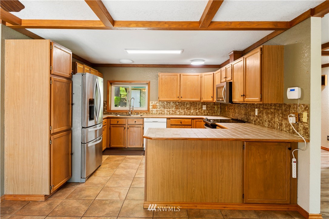 240 East Phillips Lake Loop Road Shelton, WA 98584 - Photo 9 of 35 Gallery Image 9