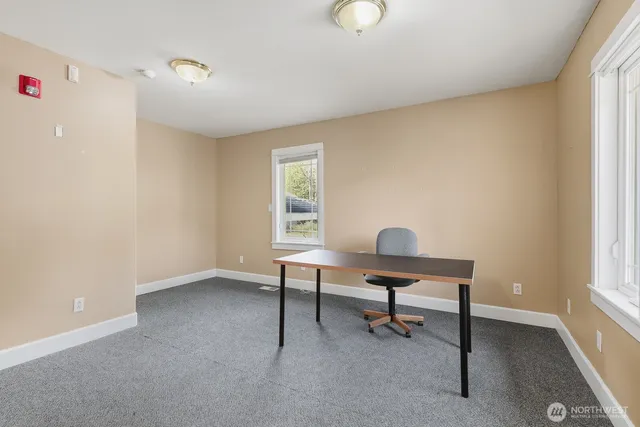 $1,500,000 | 10516 East Riverside Drive, Bothell, WA 98011