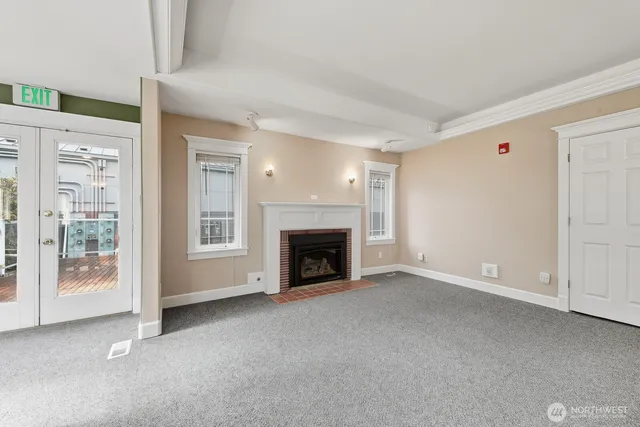 $1,500,000 | 10516 East Riverside Drive, Bothell, WA 98011