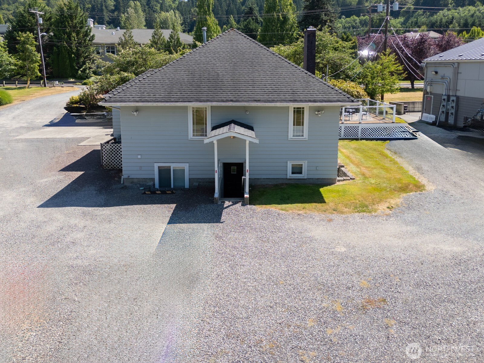 10516 East Riverside Drive Bothell, WA 98011 - Photo 24 of 35