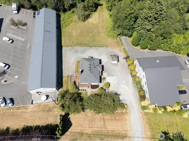 $1,500,000 | 10516 East Riverside Drive, Bothell, WA 98011