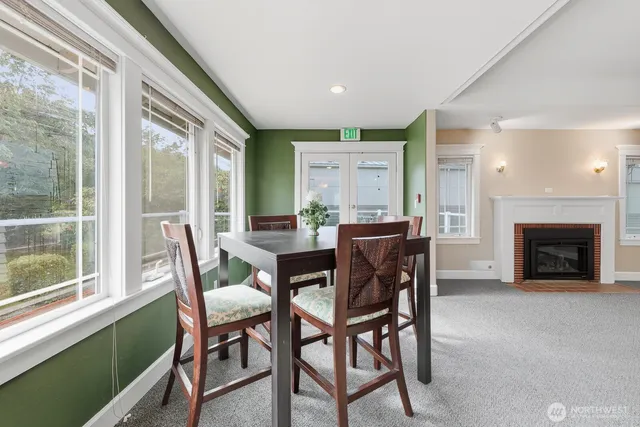 $1,500,000 | 10516 East Riverside Drive, Bothell, WA 98011