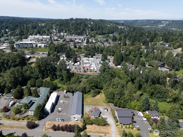 $1,500,000 | 10516 East Riverside Drive, Bothell, WA 98011