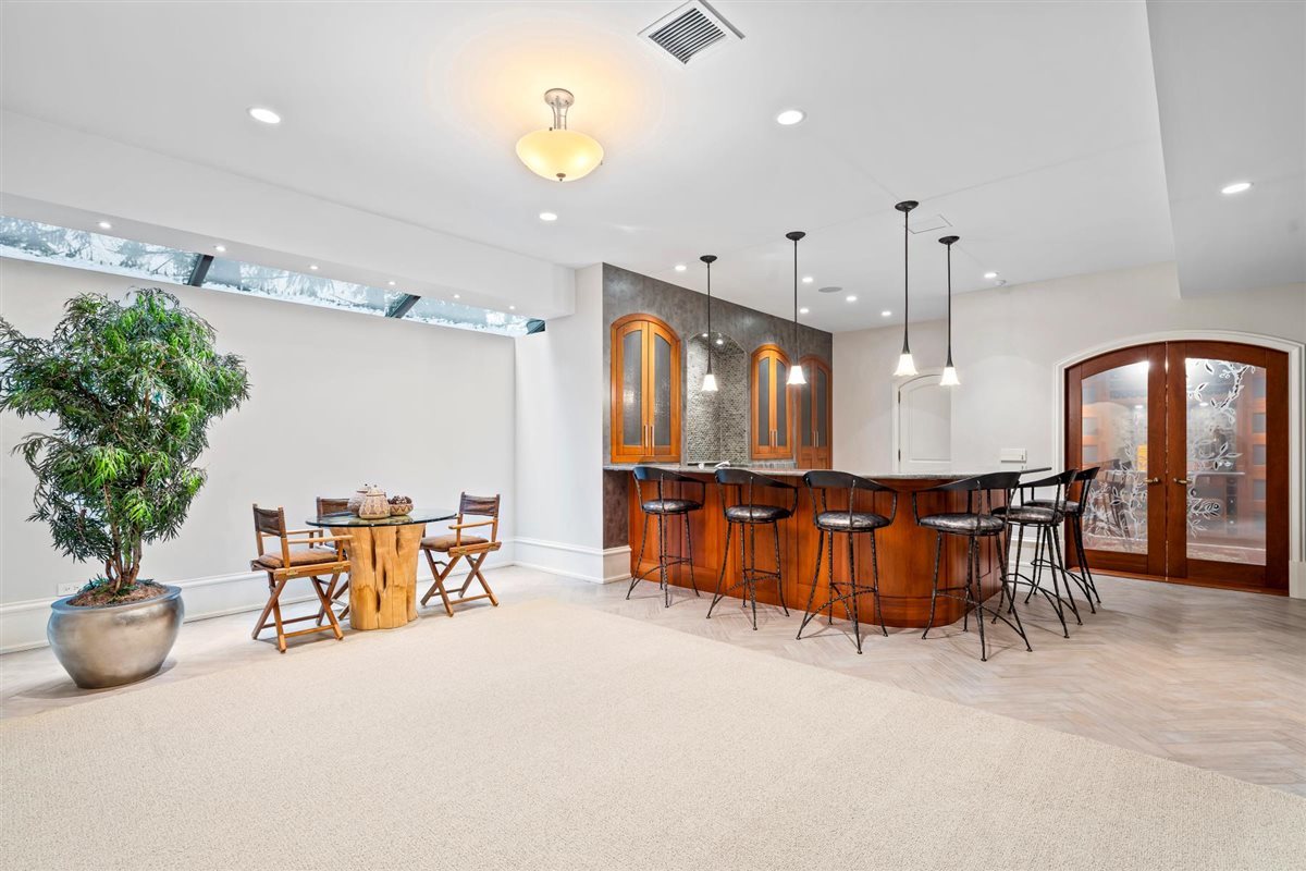 950 Lake Road Lake Forest, IL 60045 - Photo 56 of 72 Gallery Image 56