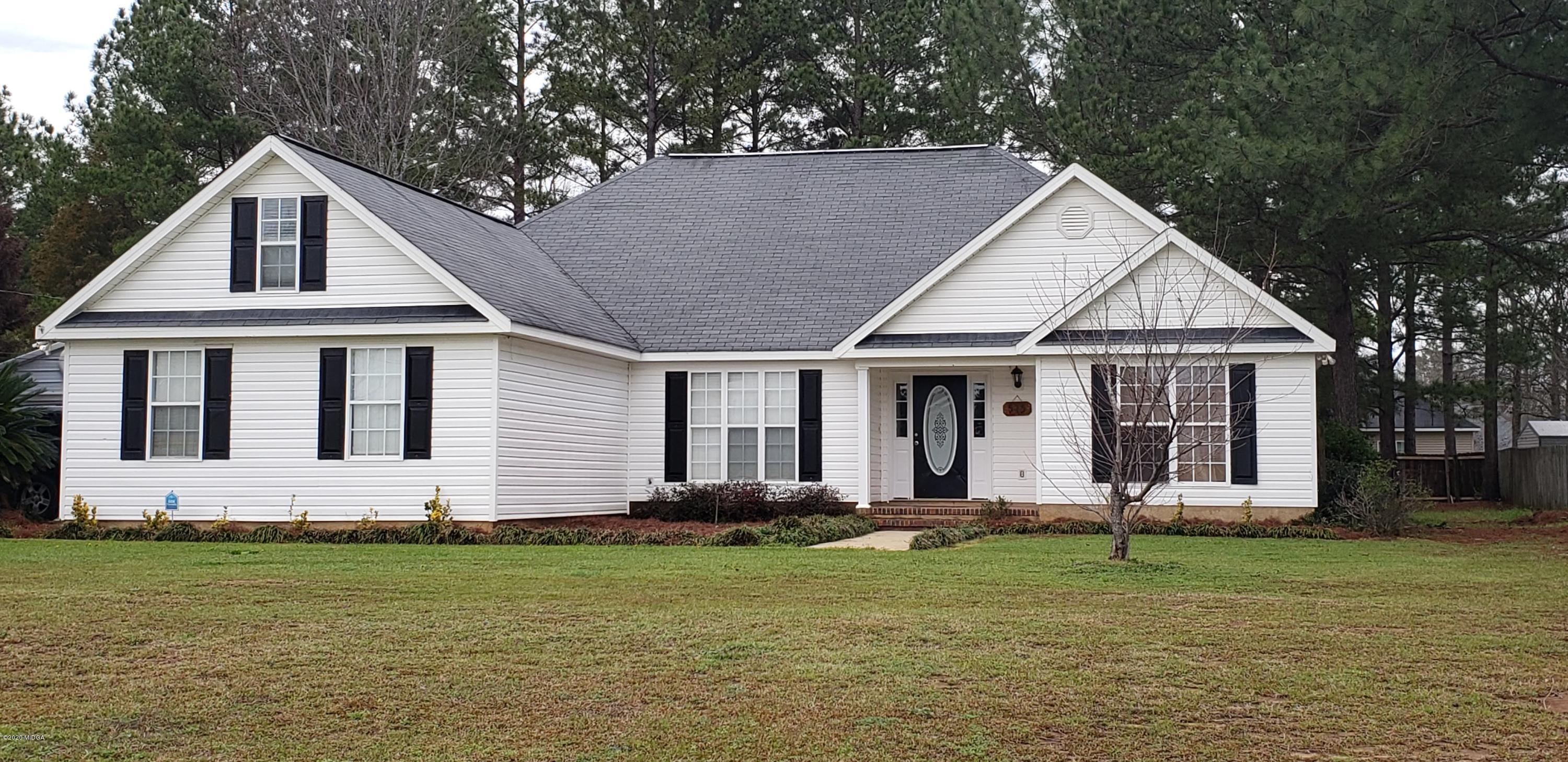 515 Amanda Way Macon, GA 31216 - Photo 1 of 33 a front view of a house with a yard