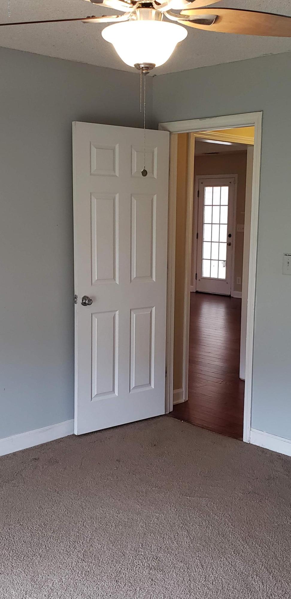 515 Amanda Way Macon, GA 31216 - Photo 18 of 33 a view of an empty room with a window