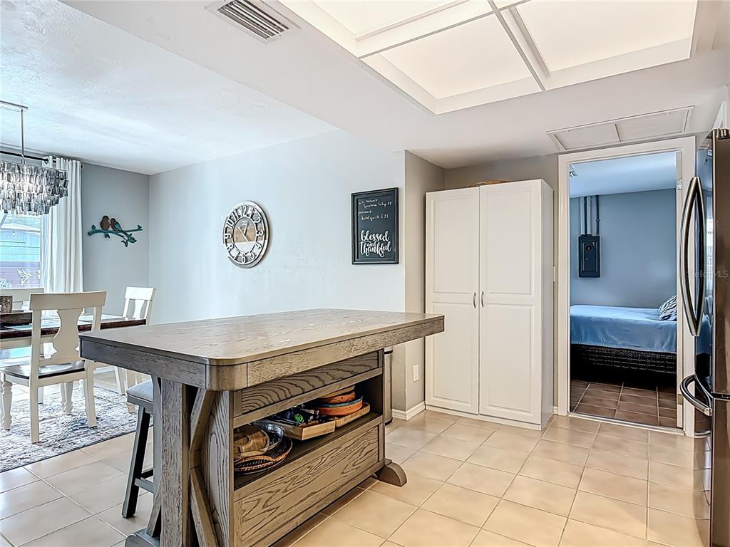 4748 Dixie Drive Ponce Inlet, FL 32127 - Photo 21 of 53 a view of kitchen island