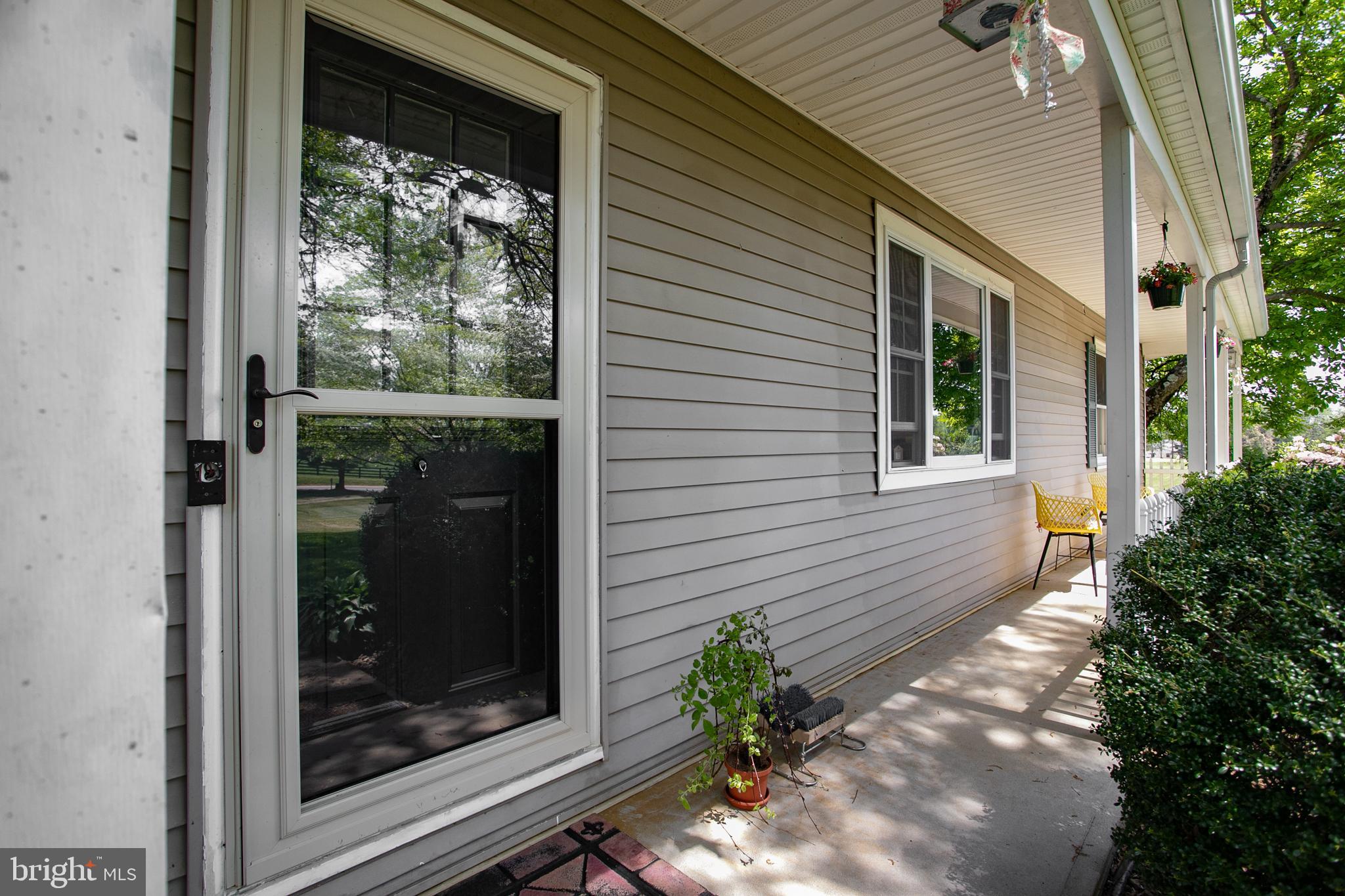 372 Route 526 Road Cream Ridge, NJ 08514 - Photo 4 of 39