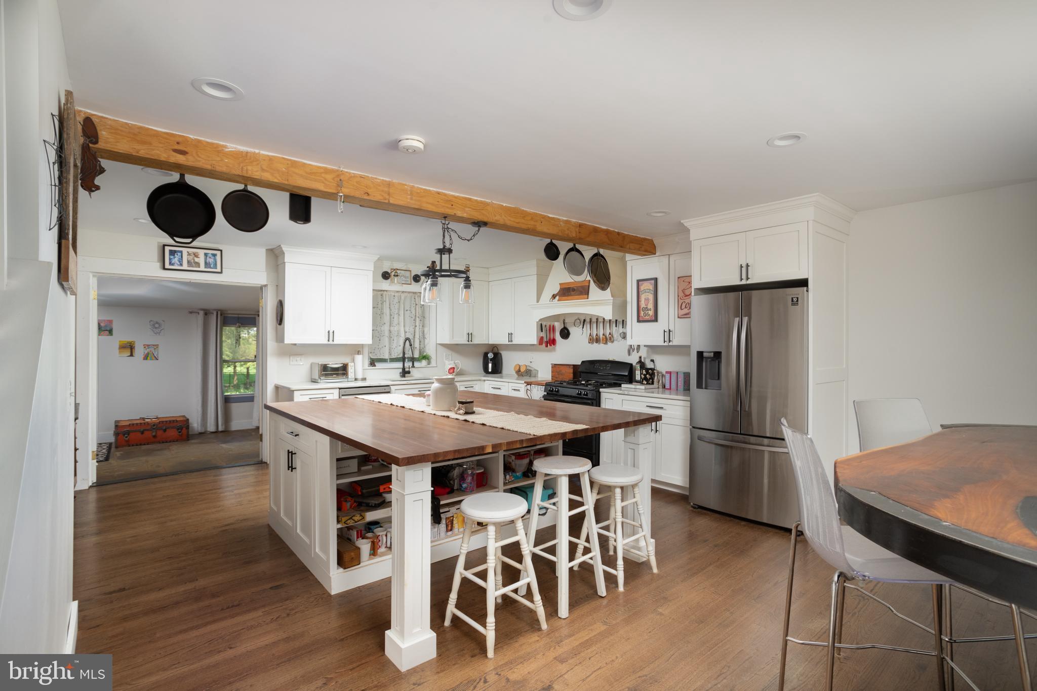 372 Route 526 Road Cream Ridge, NJ 08514 - Photo 8 of 39