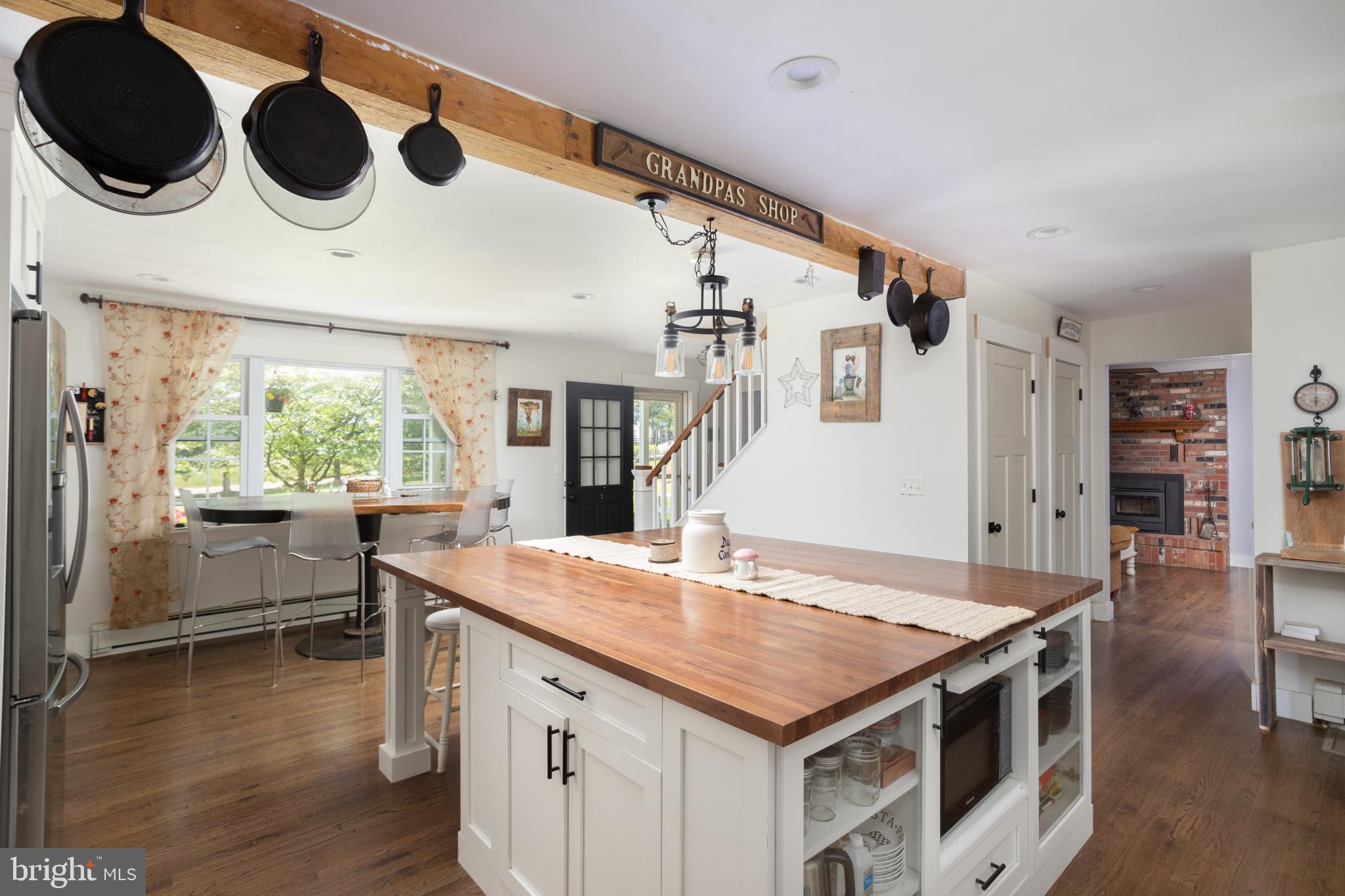 372 Route 526 Road Cream Ridge, NJ 08514 - Photo 10 of 39