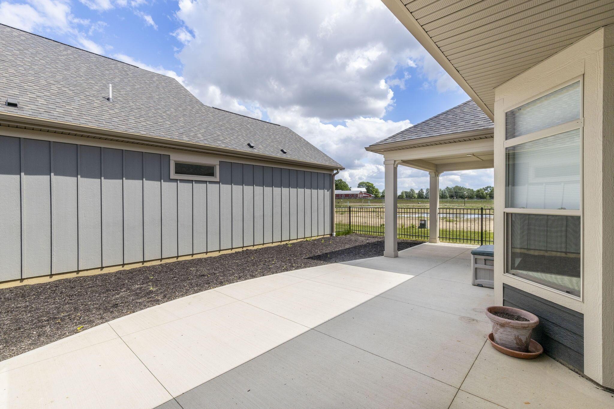 1621 Waterside Drive Circleville, OH 43113 - Photo 36 of 37 Patio