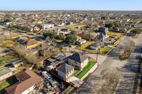 $2,300 | 8430 Grandview Street, Houston, TX 77051
