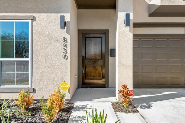 $2,300 | 8430 Grandview Street, Houston, TX 77051