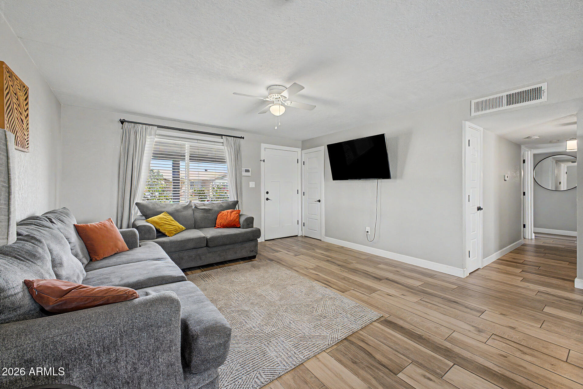 6141 West Alvarado Road Phoenix, AZ 85035 - Photo 5 of 26 Gallery Image 5