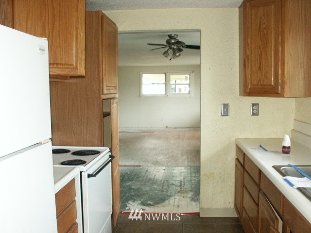 323 North Dale Road Moses Lake, WA 98837 - Photo 5 of 17 Gallery Image 5