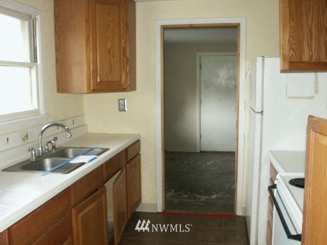 323 North Dale Road Moses Lake, WA 98837 - Photo 6 of 17 Gallery Image 6