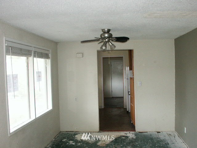 323 North Dale Road Moses Lake, WA 98837 - Photo 7 of 17 Gallery Image 7