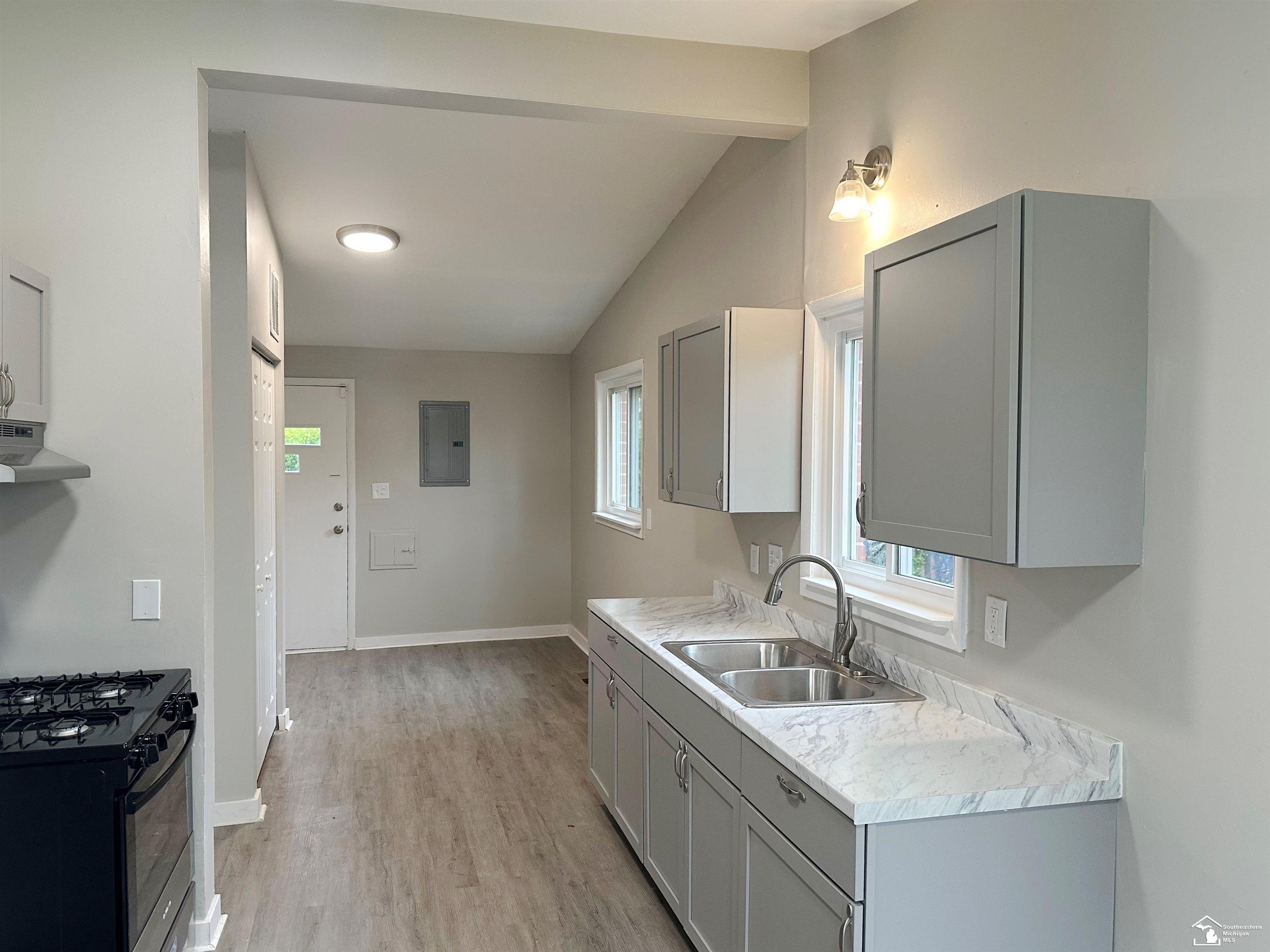 29219 York Street Inkster, MI 48141 - Photo 7 of 20