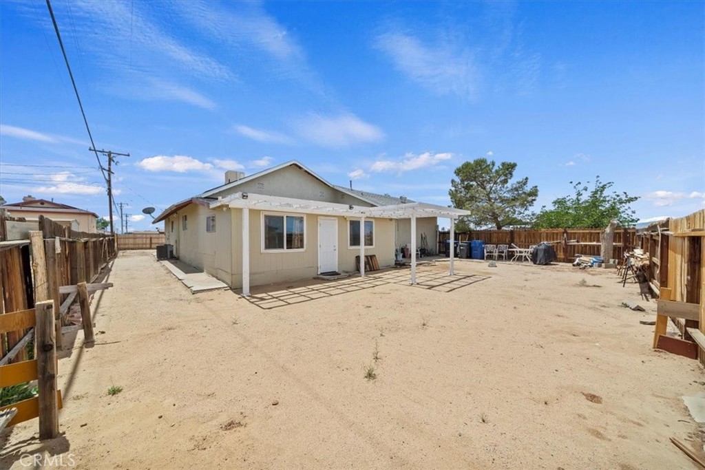 20548 Neuralia Road California City, CA 93505 - Photo 43 of 49 a view of a backyard of the house