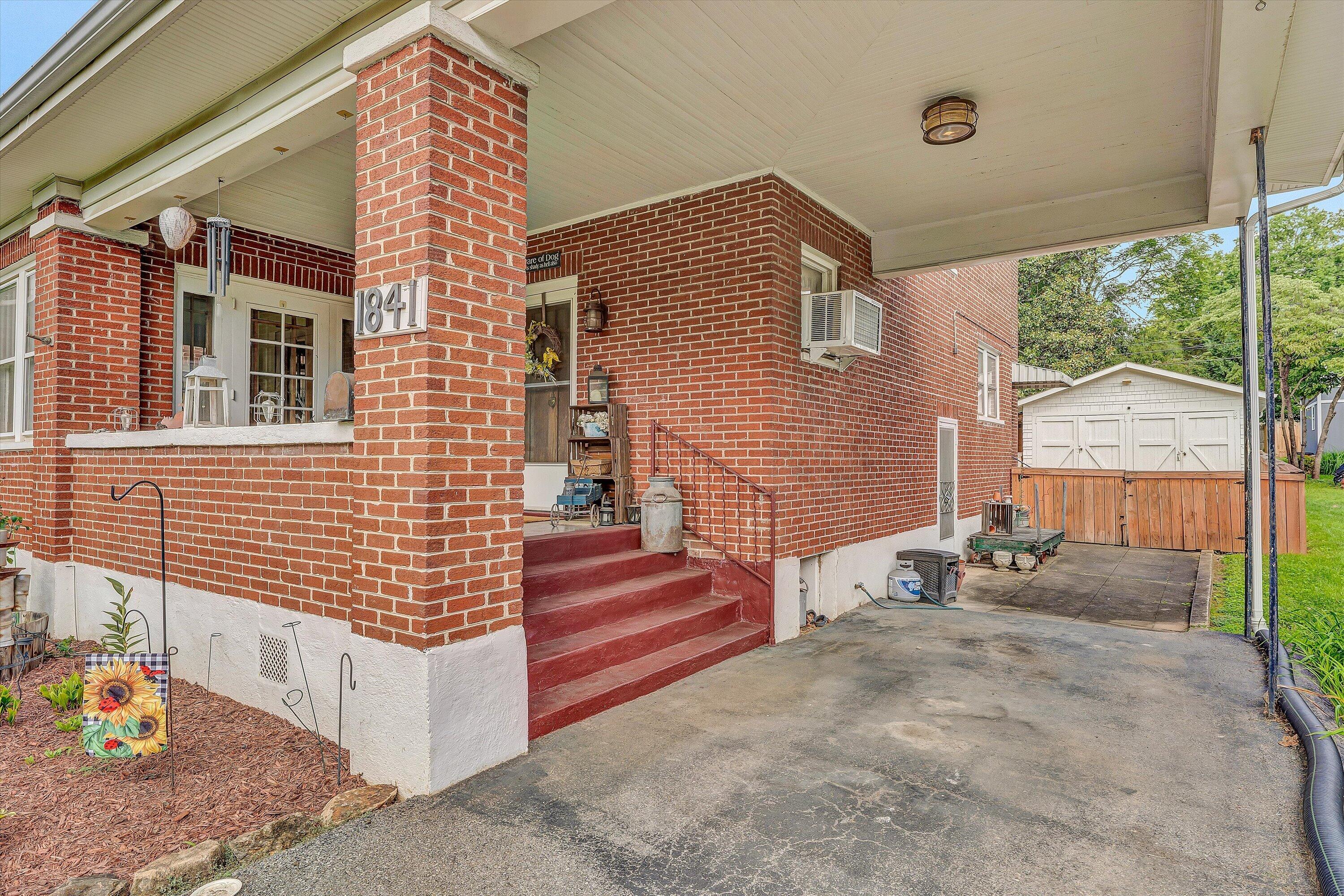 1841 Belleville Road Southwest Roanoke, VA 24015 - Photo 4 of 44 04-DSC04245